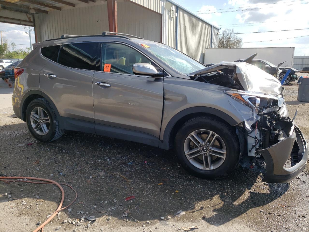 2017 Hyundai Santa Fe - Image 4