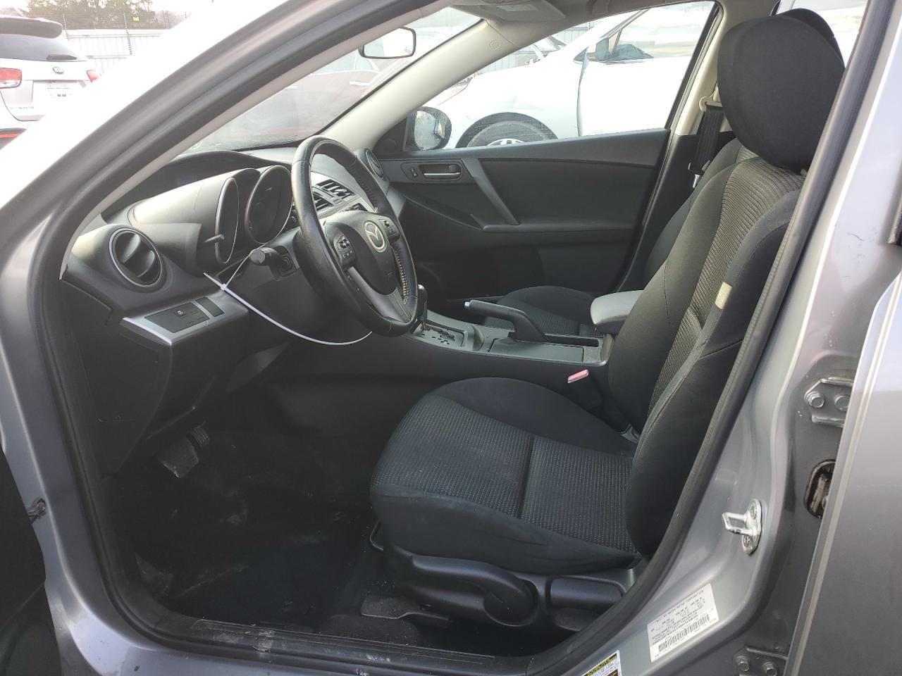 2012 Mazda 3 - Image 7