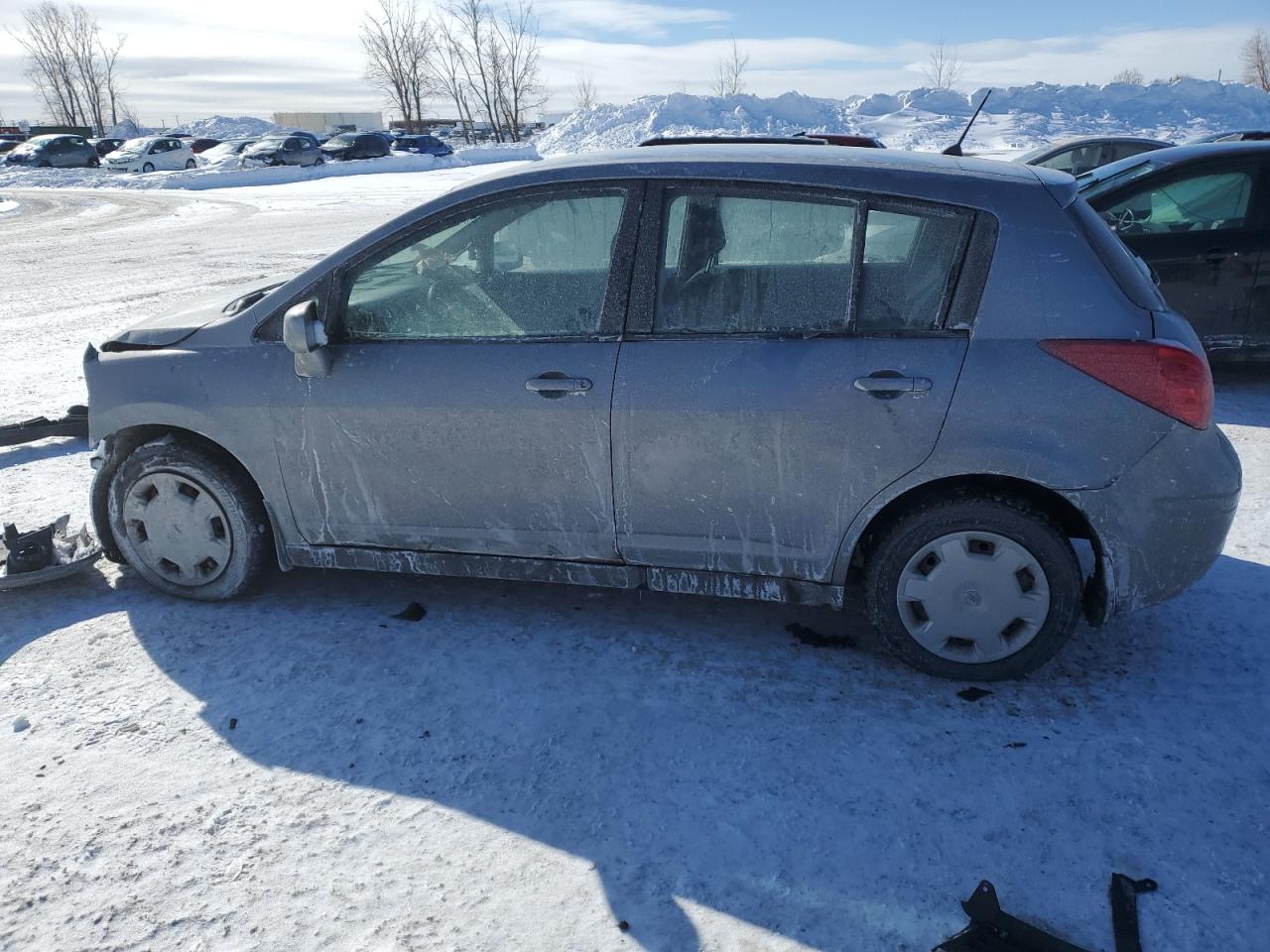 2009 Nissan Versa - Image 2