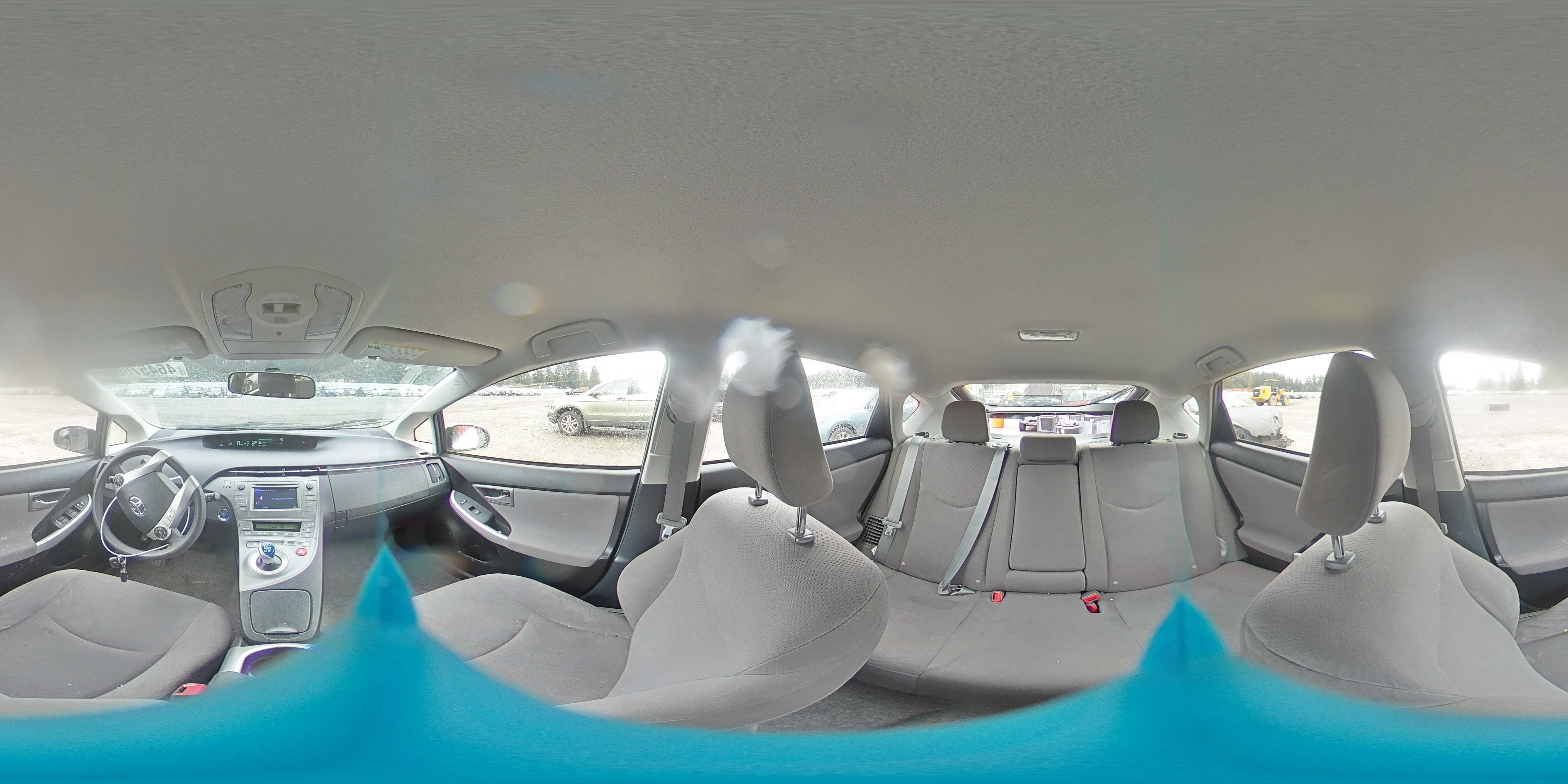 2012 Toyota Prius - Image 12