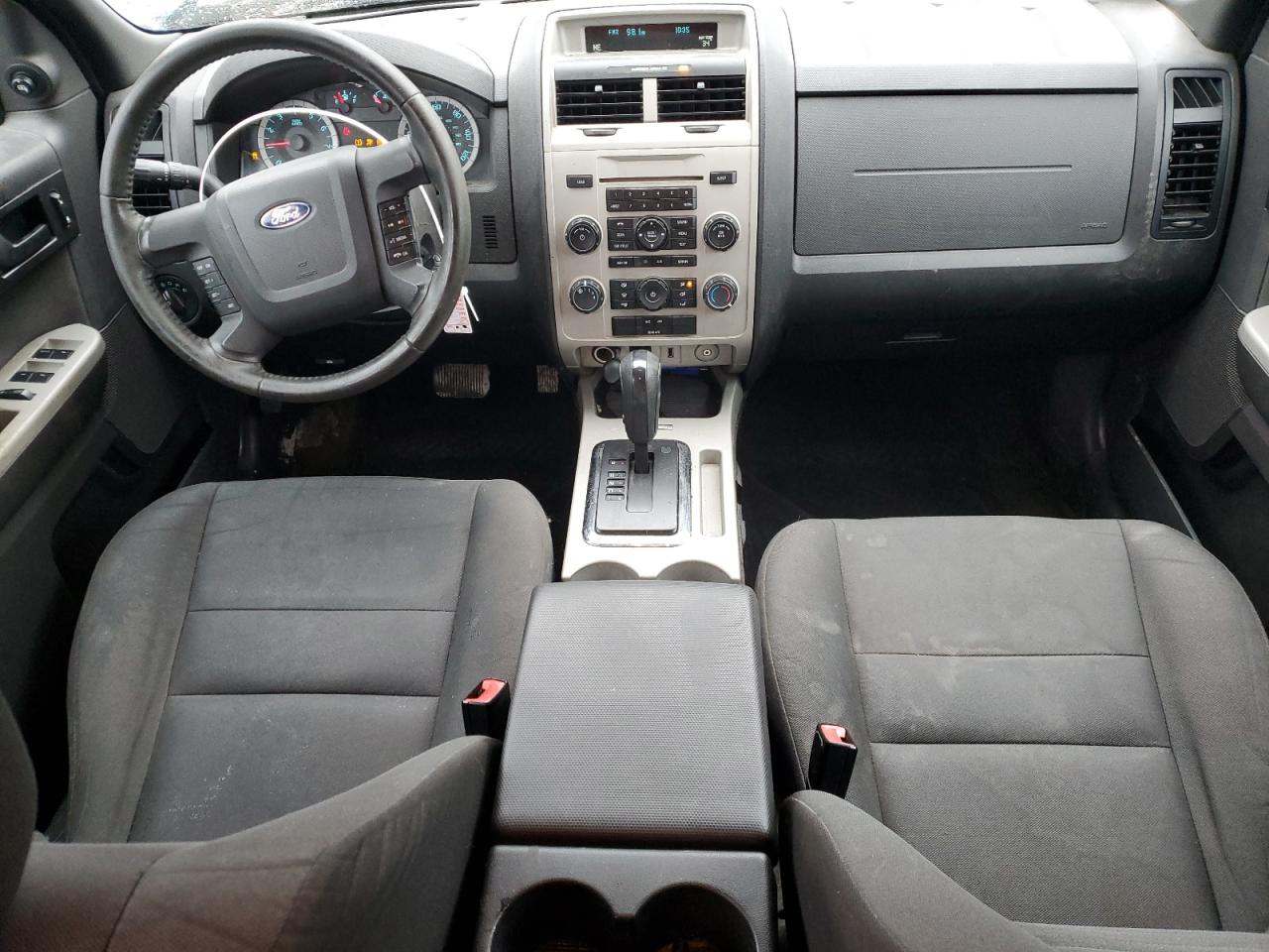 2010 Ford Escape - Image 8