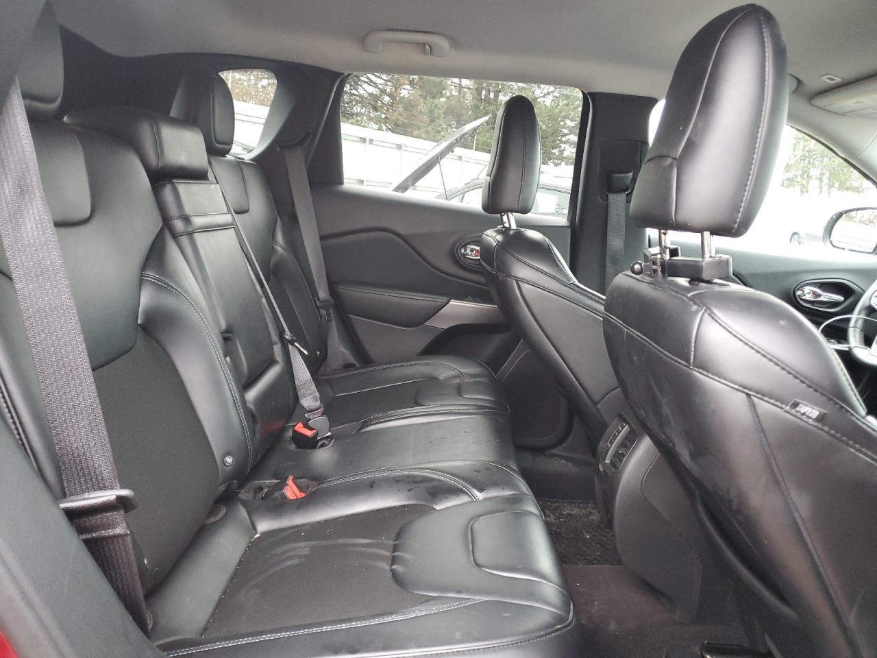 2019 Jeep Grand Cherokee - Image 11
