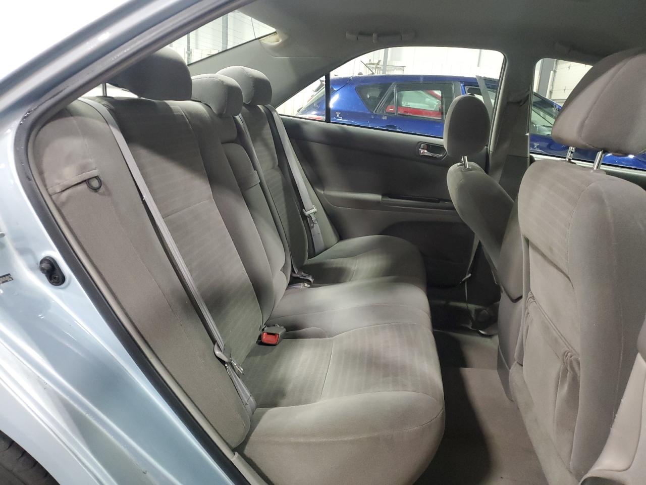 2005 Toyota Camry - Image 10