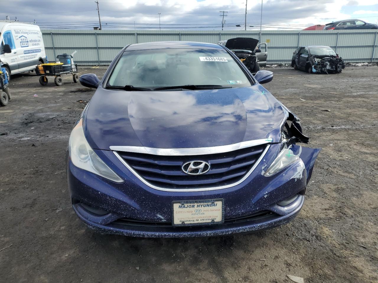2013 Hyundai Sonata - Image 5