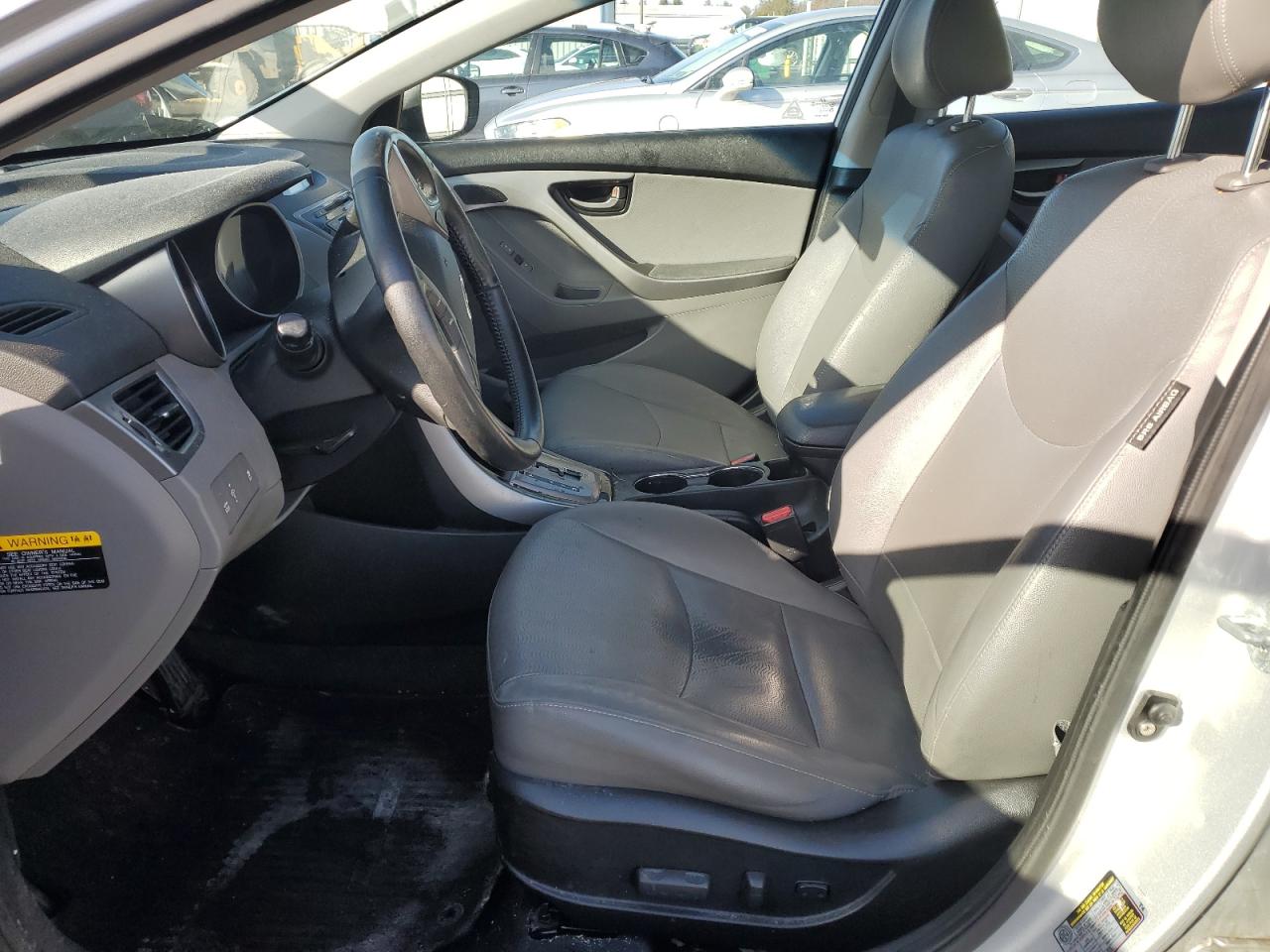 2013 Hyundai Elantra - Image 7