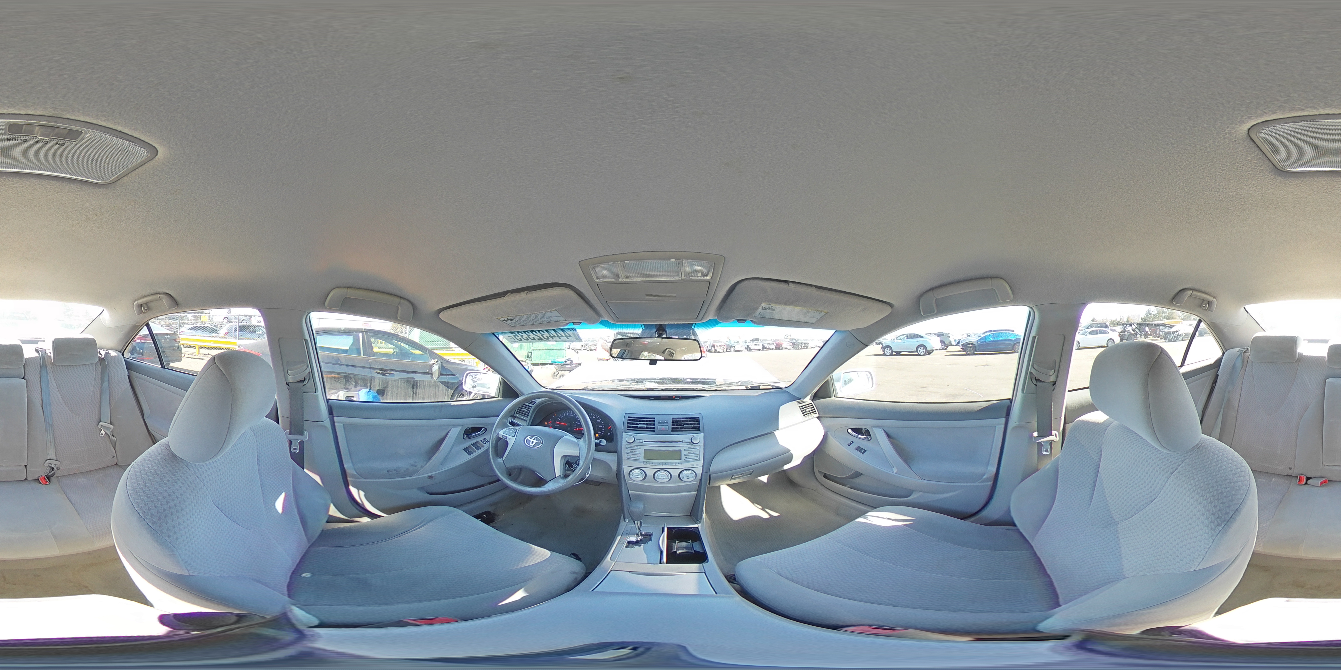 2011 Toyota Camry - Image 13