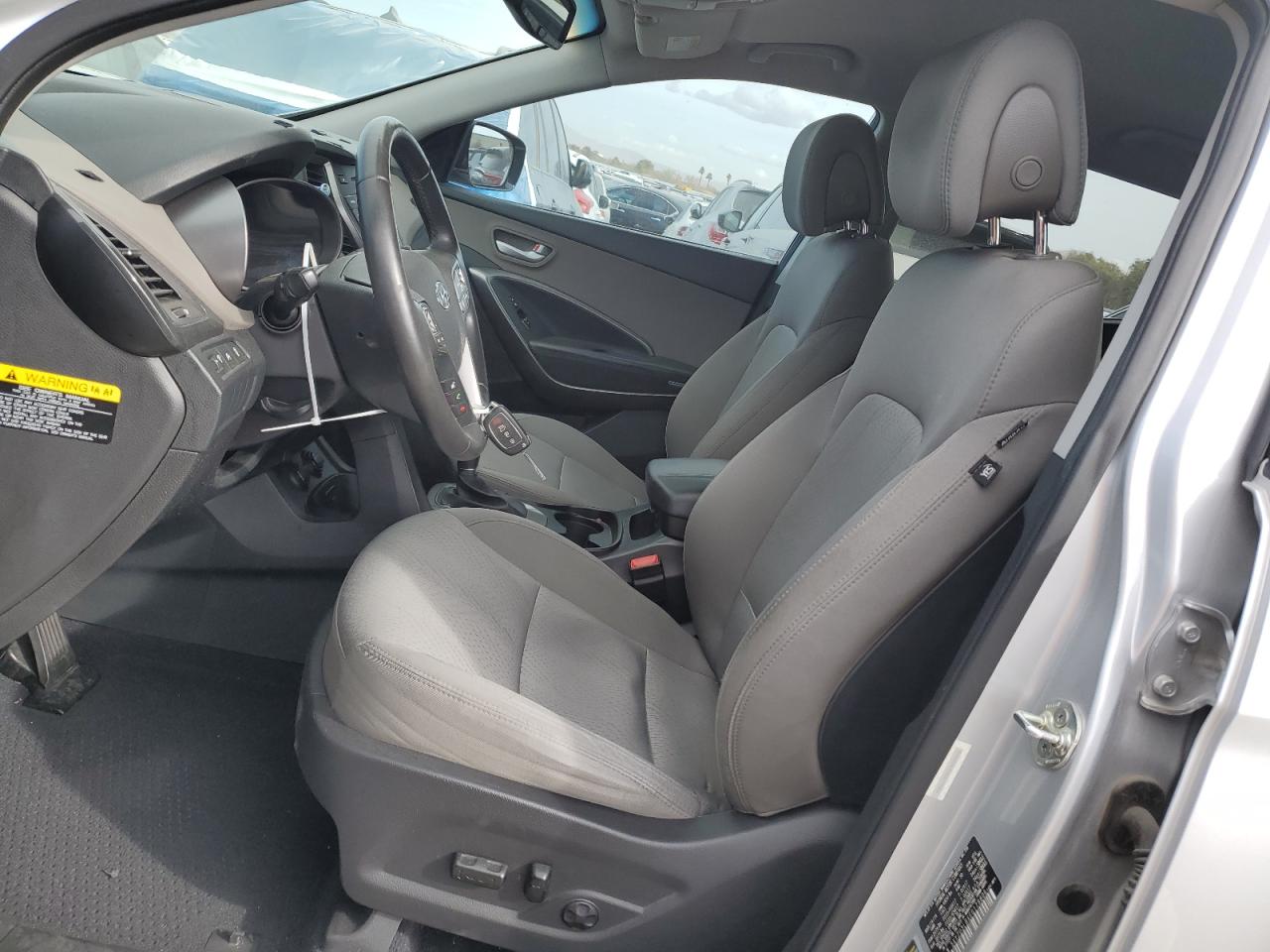 2014 Hyundai Santa Fe - Image 7