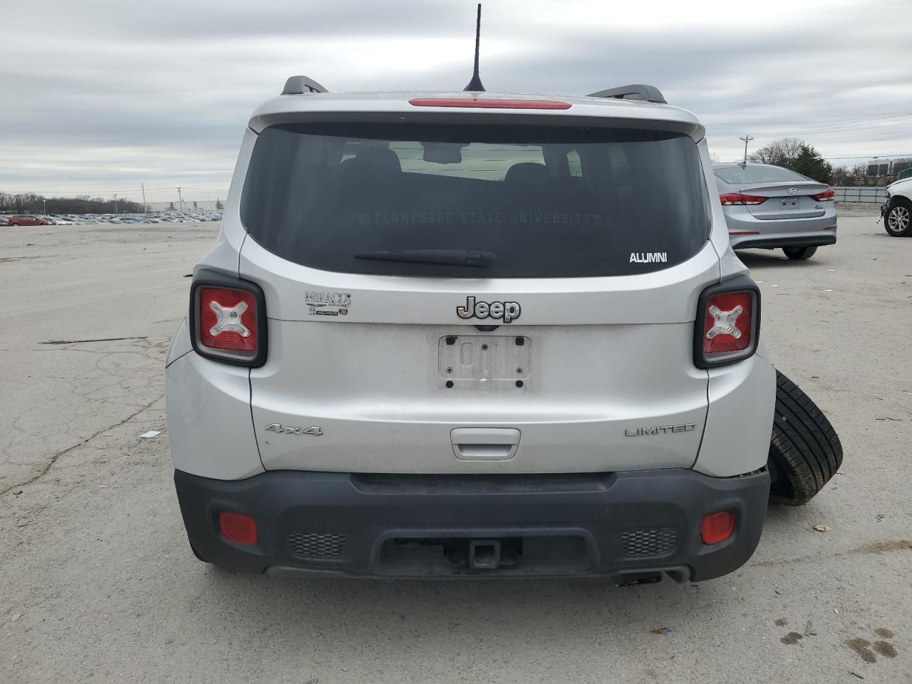2019 Jeep Renegade - Image 6