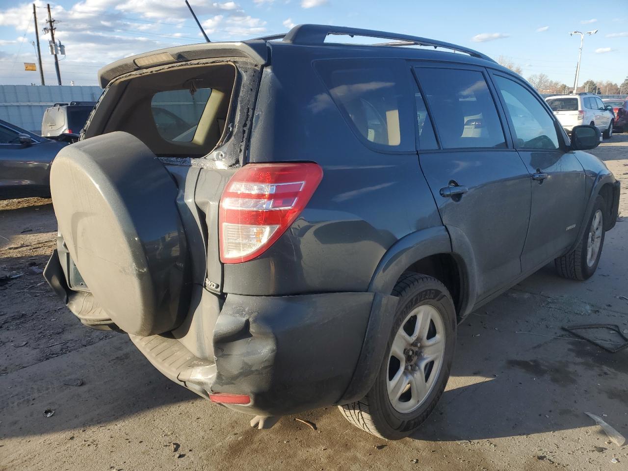 2011 Toyota RAV 4 - Image 3