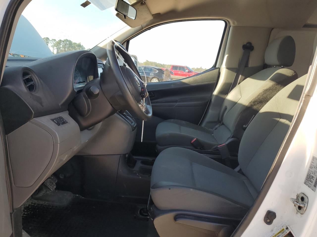 2015 Nissan NV - Image 7