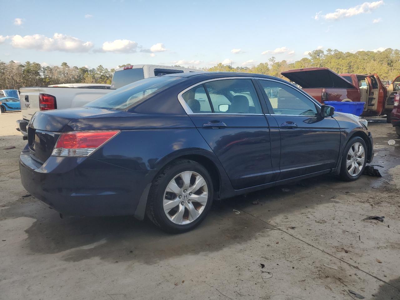 2009 Honda Accord - Image 3