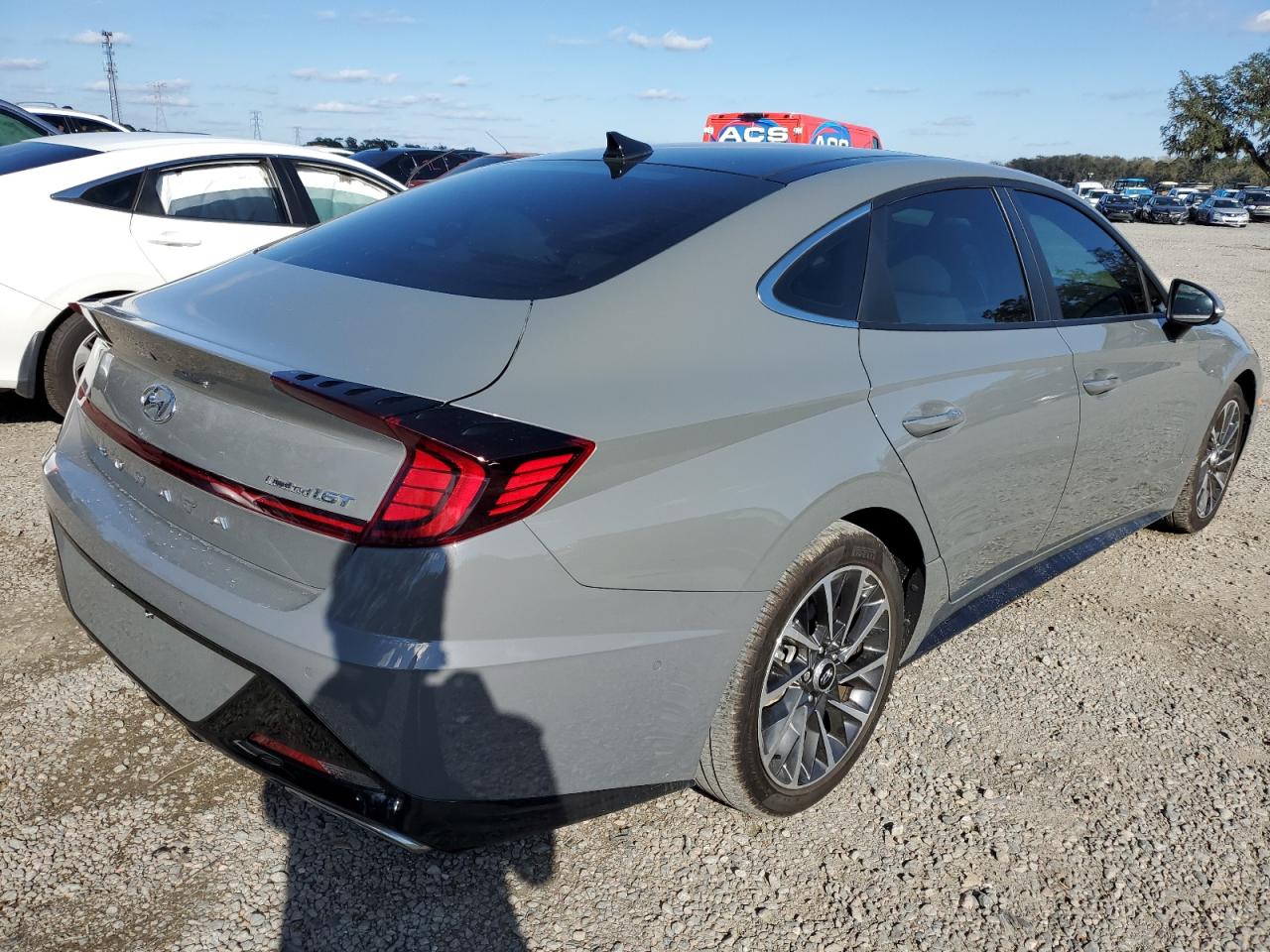 2022 Hyundai Sonata - Image 3