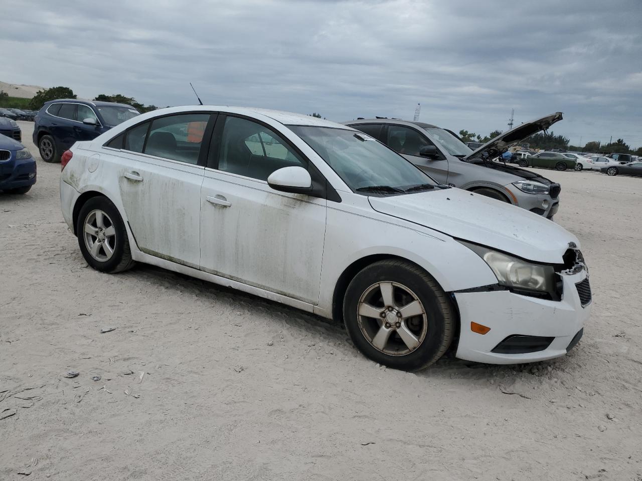 2013 Chevrolet Cruze - Image 4