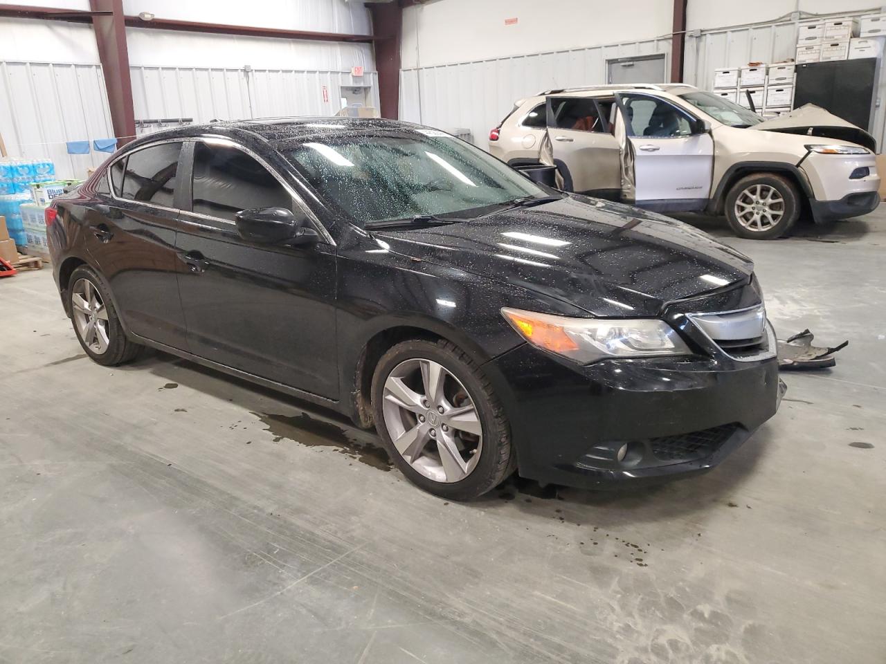 2013 Acura ILX - Image 4