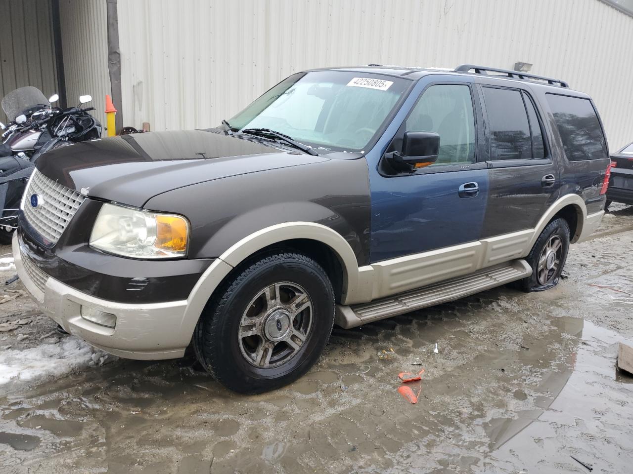 2005 Ford Expedition Eddie Bauer на продаже в Seaford, DE - Side