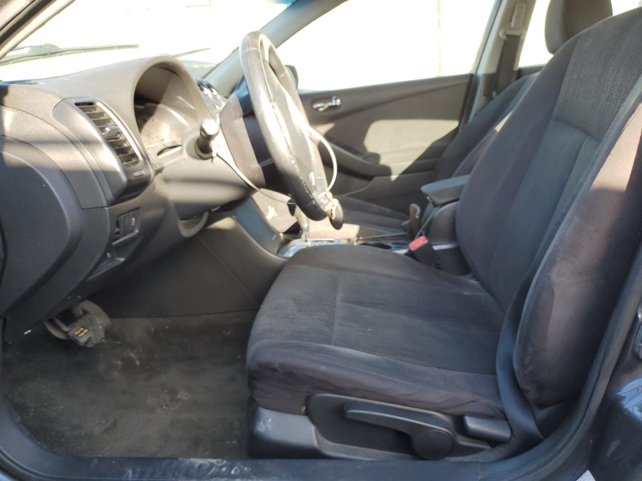 2012 Nissan Altima - Image 7