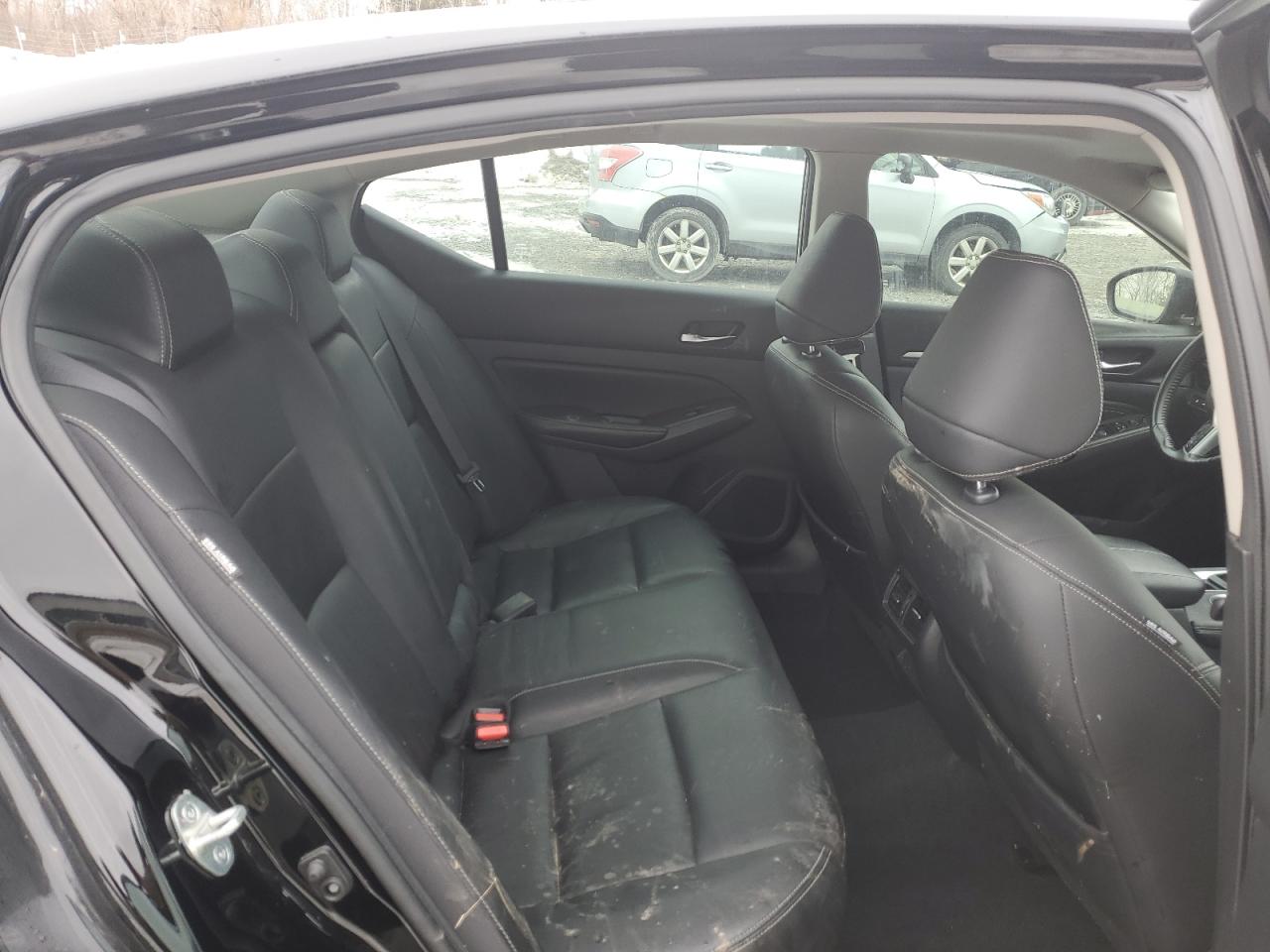 2019 Nissan Altima - Image 10