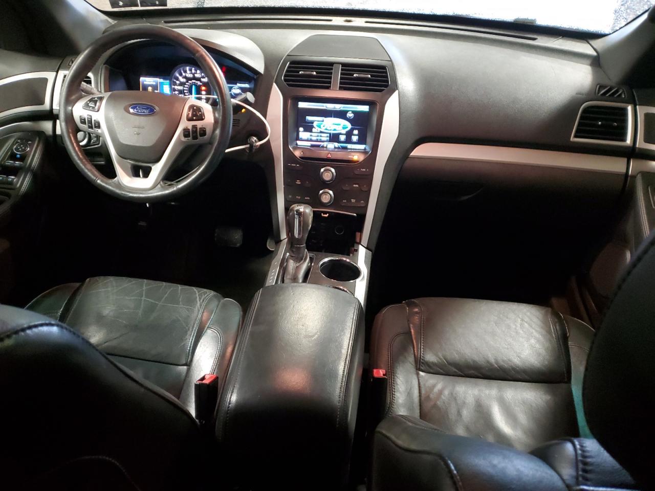 2014 Ford Explorer - Image 8