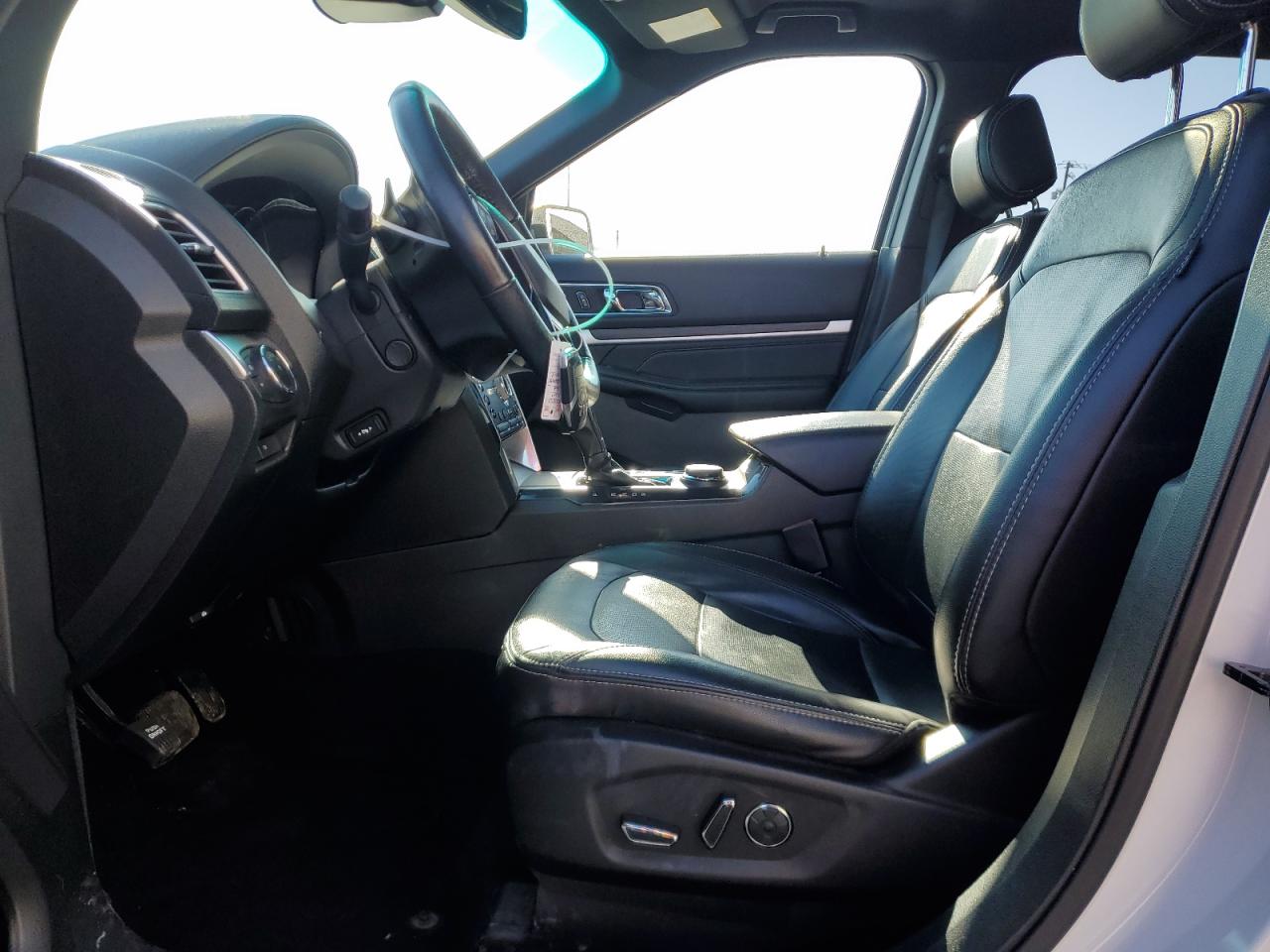 1FM5K8F83HGB60853 FORD EXPLORER 2017
