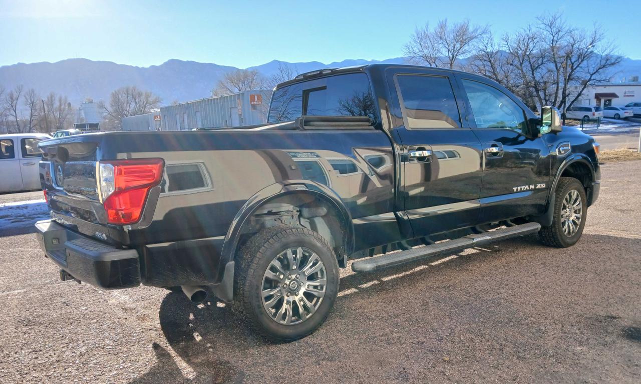 2017 Nissan Titan - Image 4