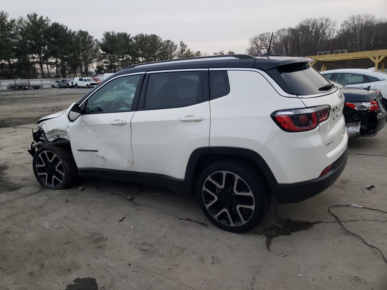 2019 Jeep Compass - Image 2