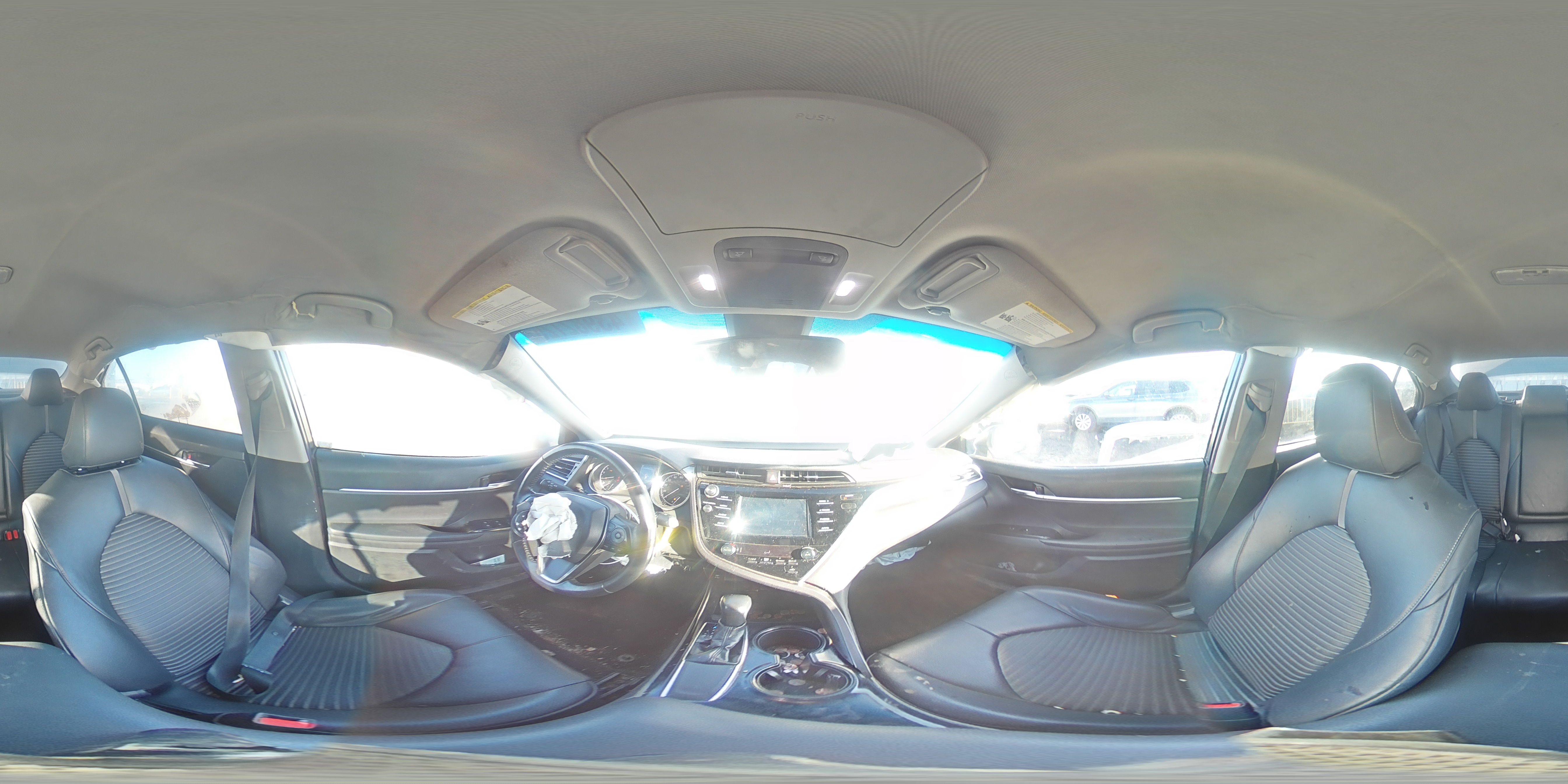 2018 Toyota Camry - Image 13