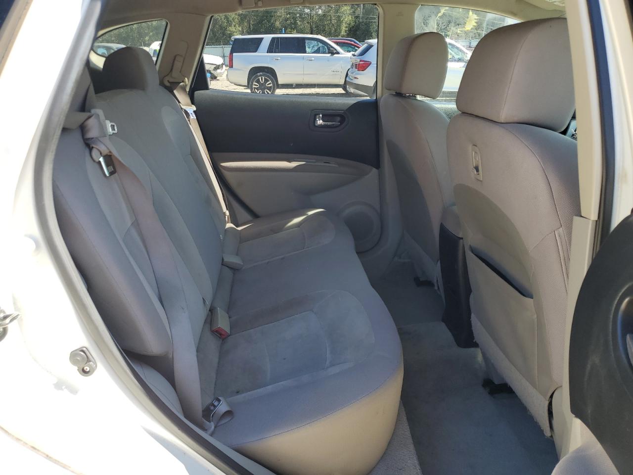 2010 Nissan Rogue - Image 12