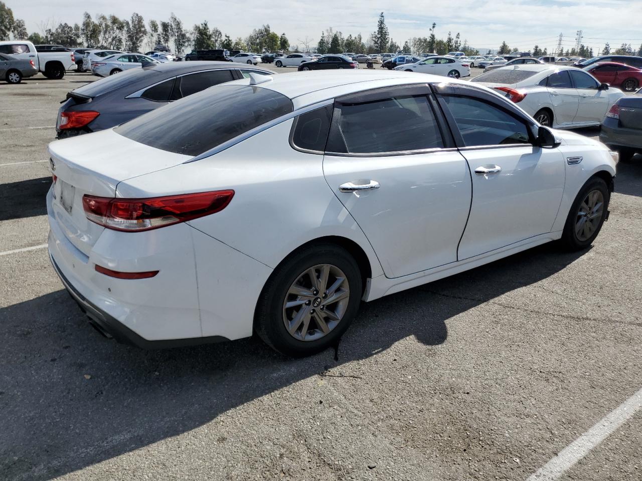 2019 Kia Optima - Image 3