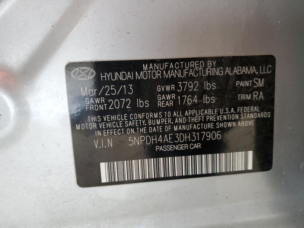 2013 Hyundai Elantra - Image 12