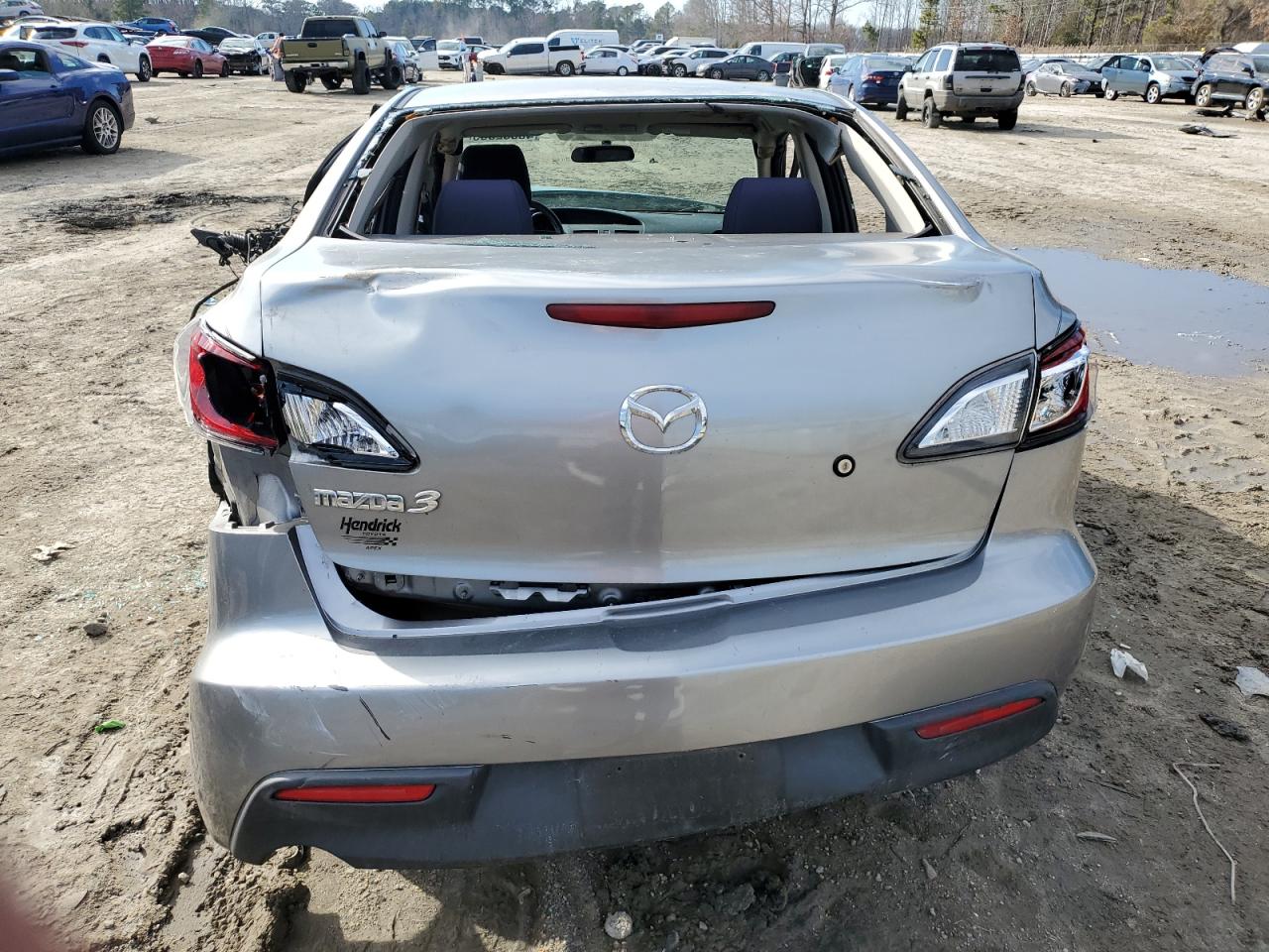 2010 Mazda 3 - Image 6