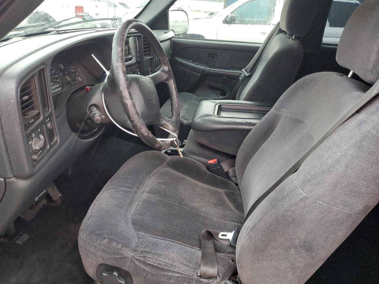 2002 Chevrolet Silverado - Image 7