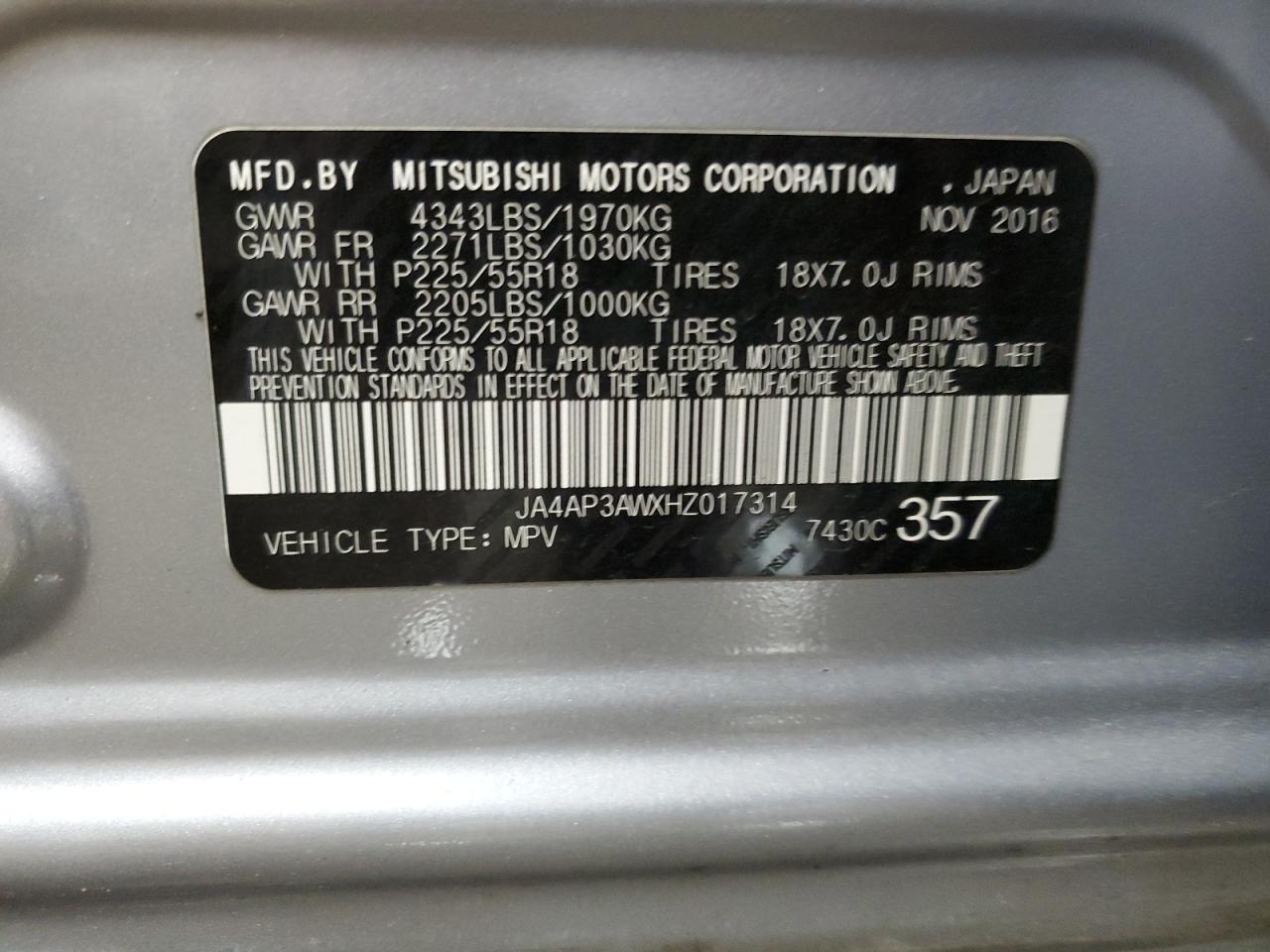 2017 Mitsubishi Outlander - Image 14