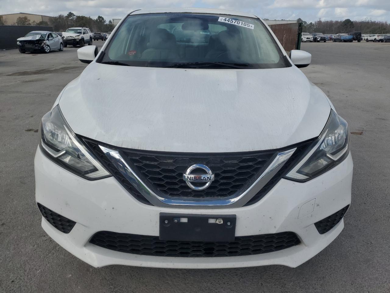 2016 Nissan Sentra - Image 5