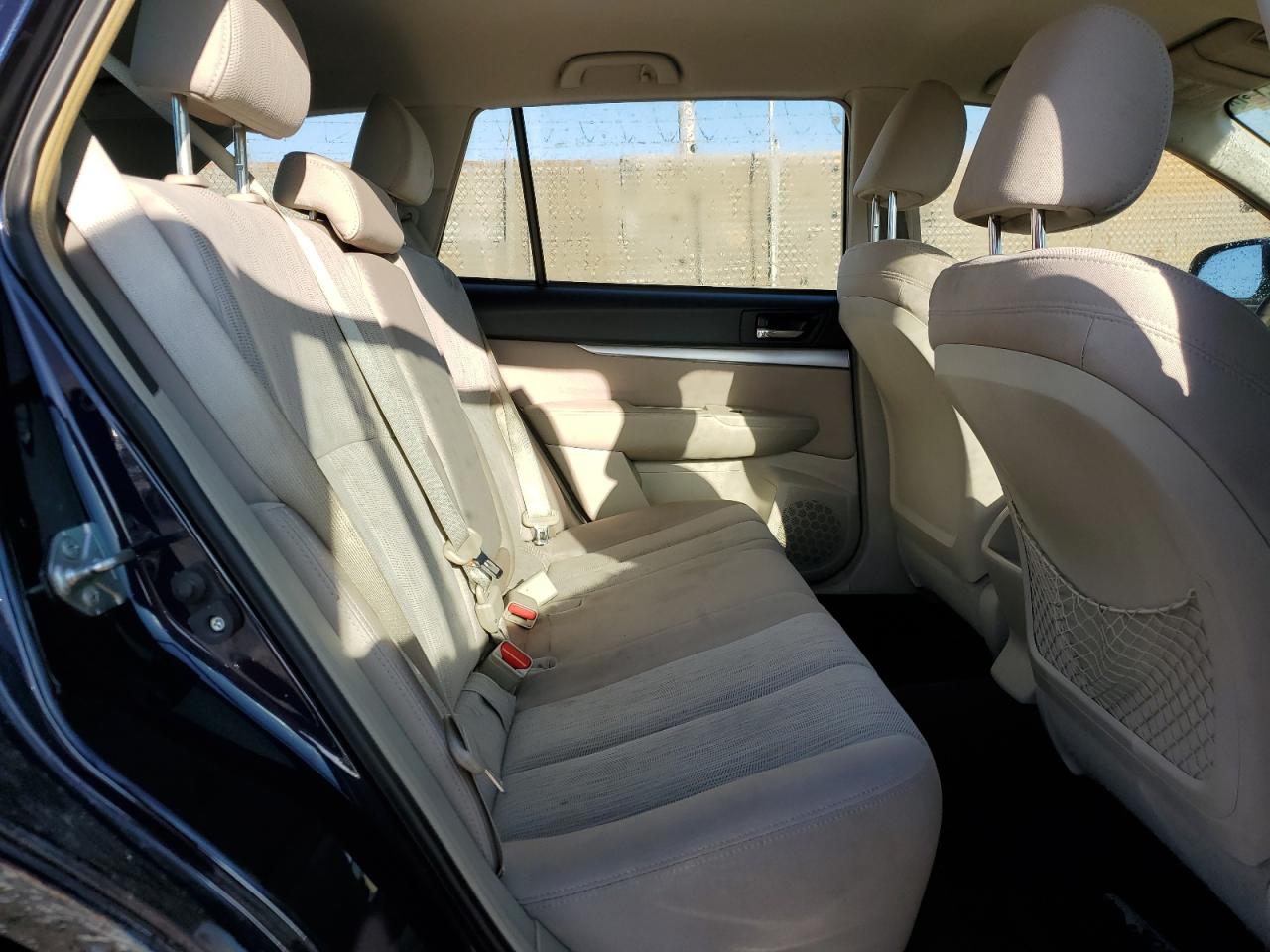 2014 Subaru Outback - Image 11