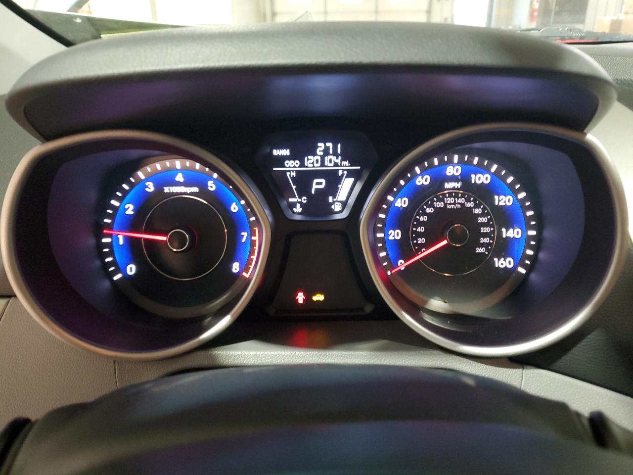 2013 Hyundai Elantra - Image 9