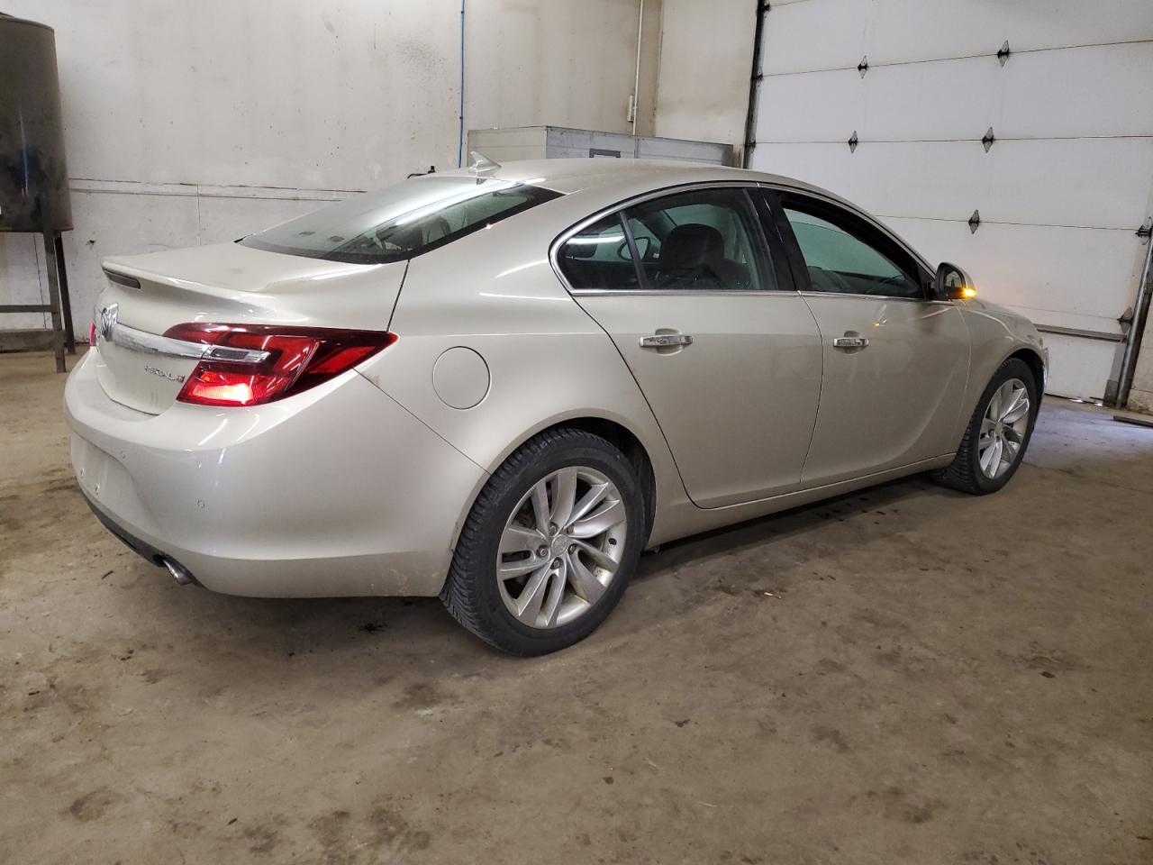 2014 Buick Regal - Image 3