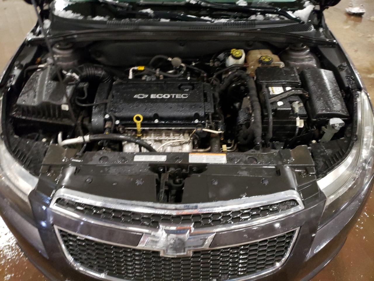 2014 Chevrolet Cruze - Image 11