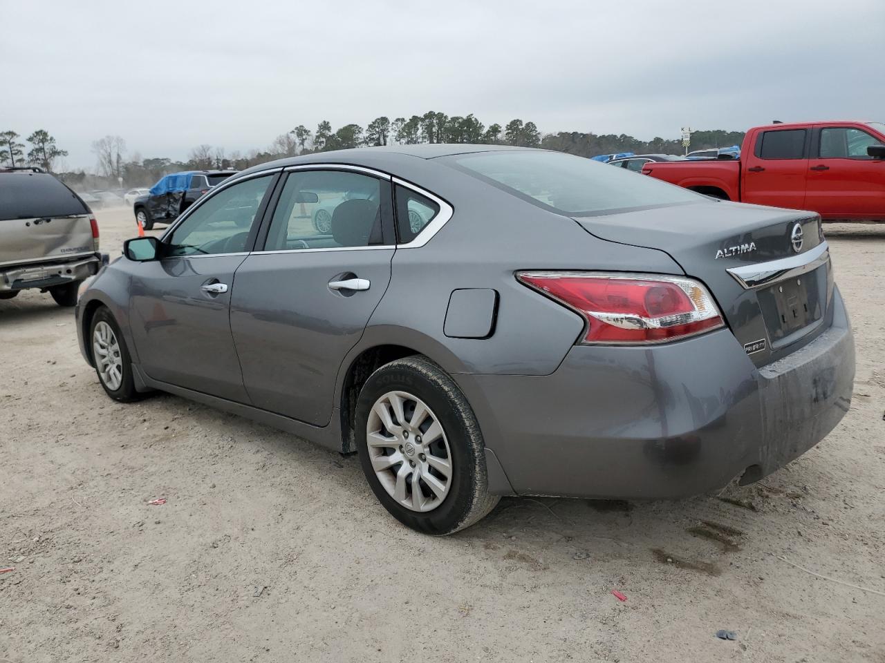 2015 Nissan Altima - Image 2