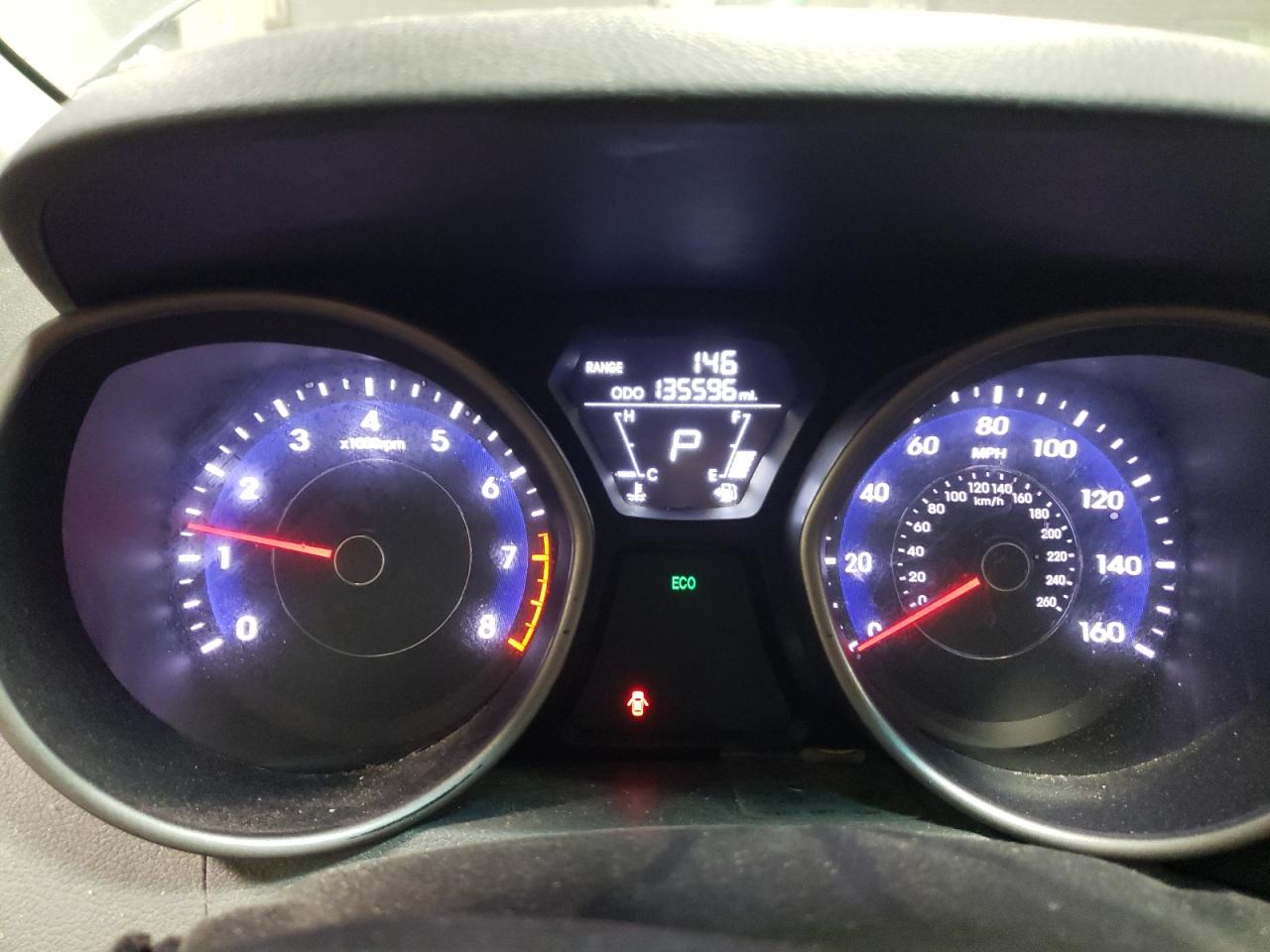 2013 Hyundai Elantra - Image 9