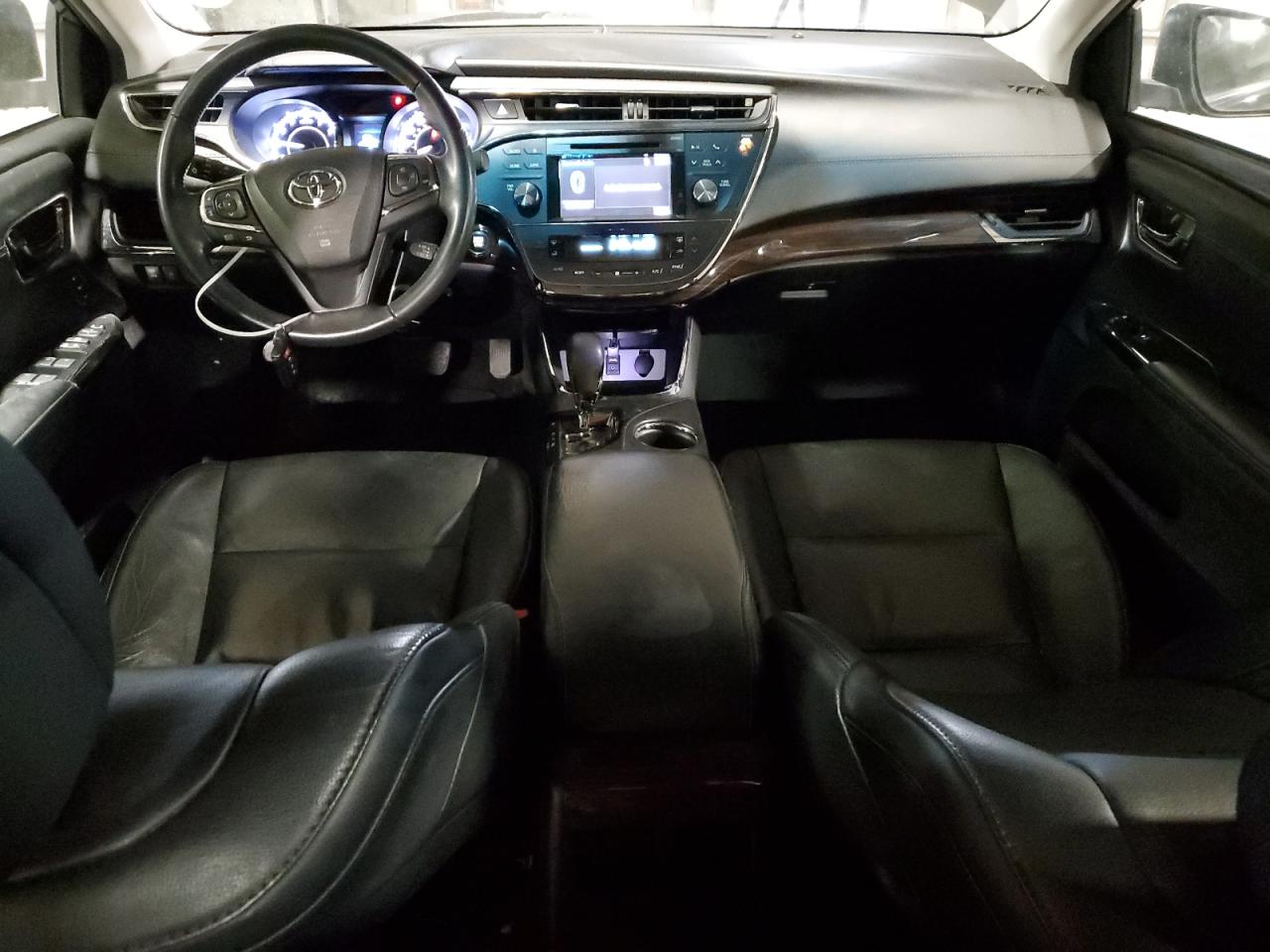 2015 Toyota Avalon - Image 8