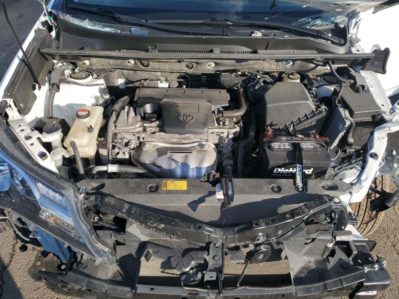 2015 Toyota RAV 4 - Image 12