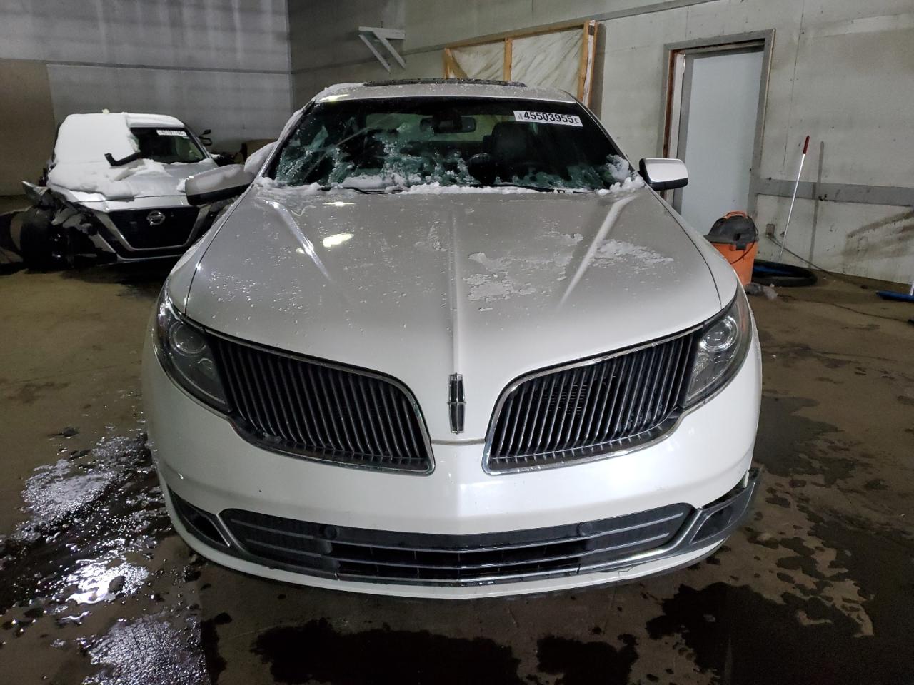 2016 Lincoln MKS - Image 5