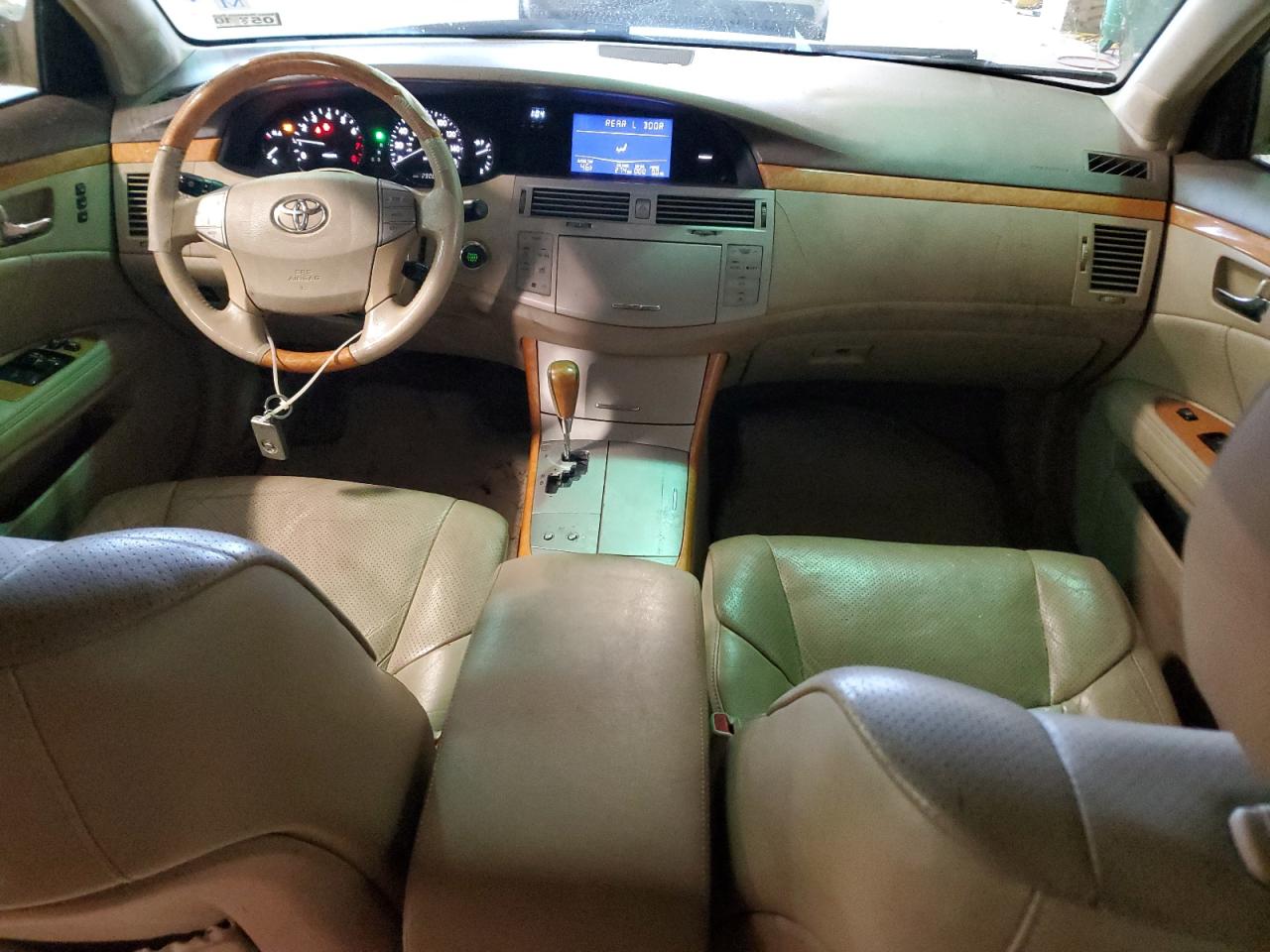 2006 Toyota Avalon - Image 8