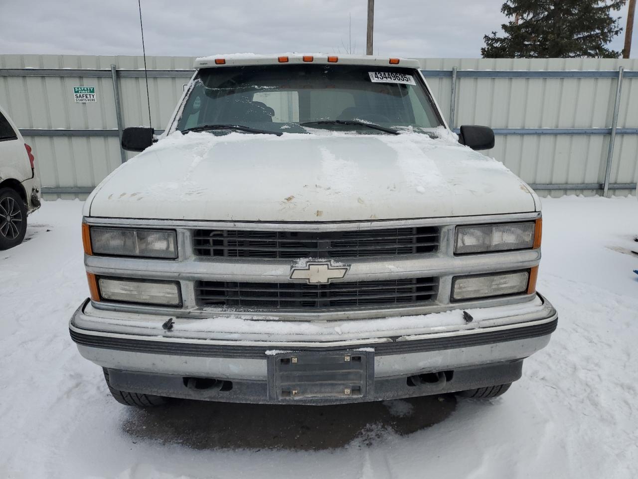 1997 Chevrolet Tahoe - Image 5