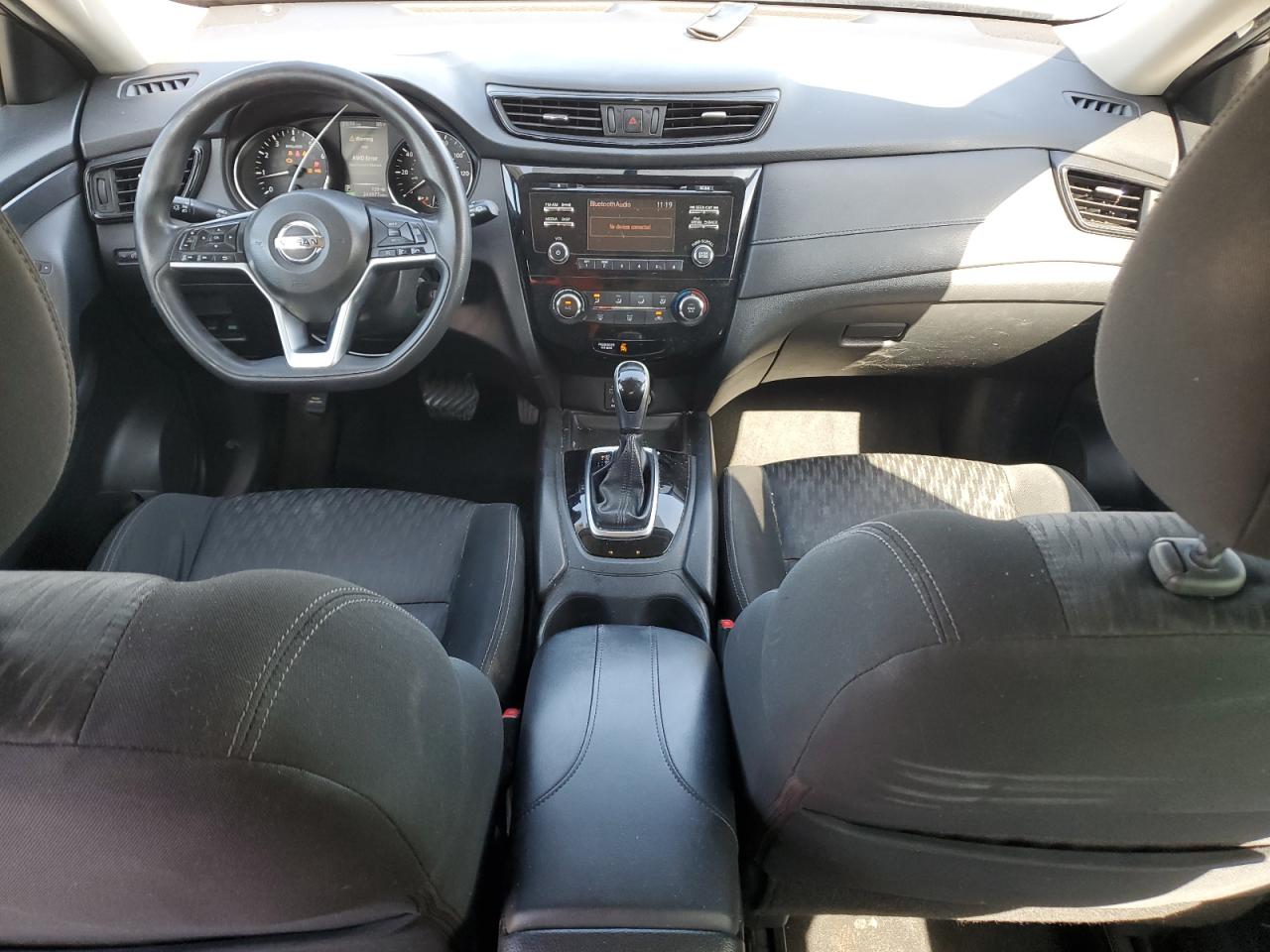 2017 Nissan Rogue - Image 8