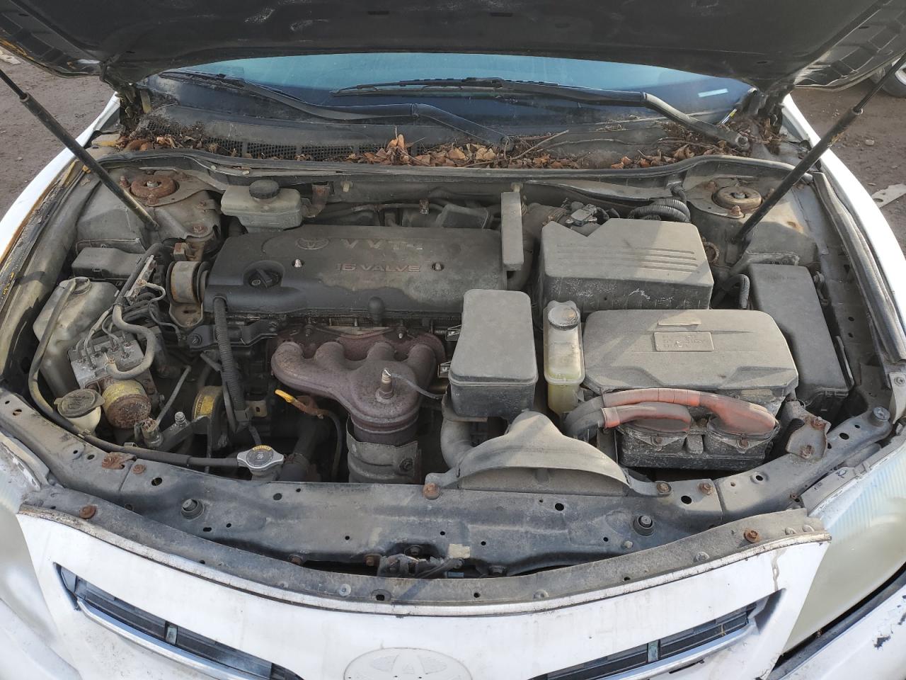 2011 Toyota Camry - Image 11