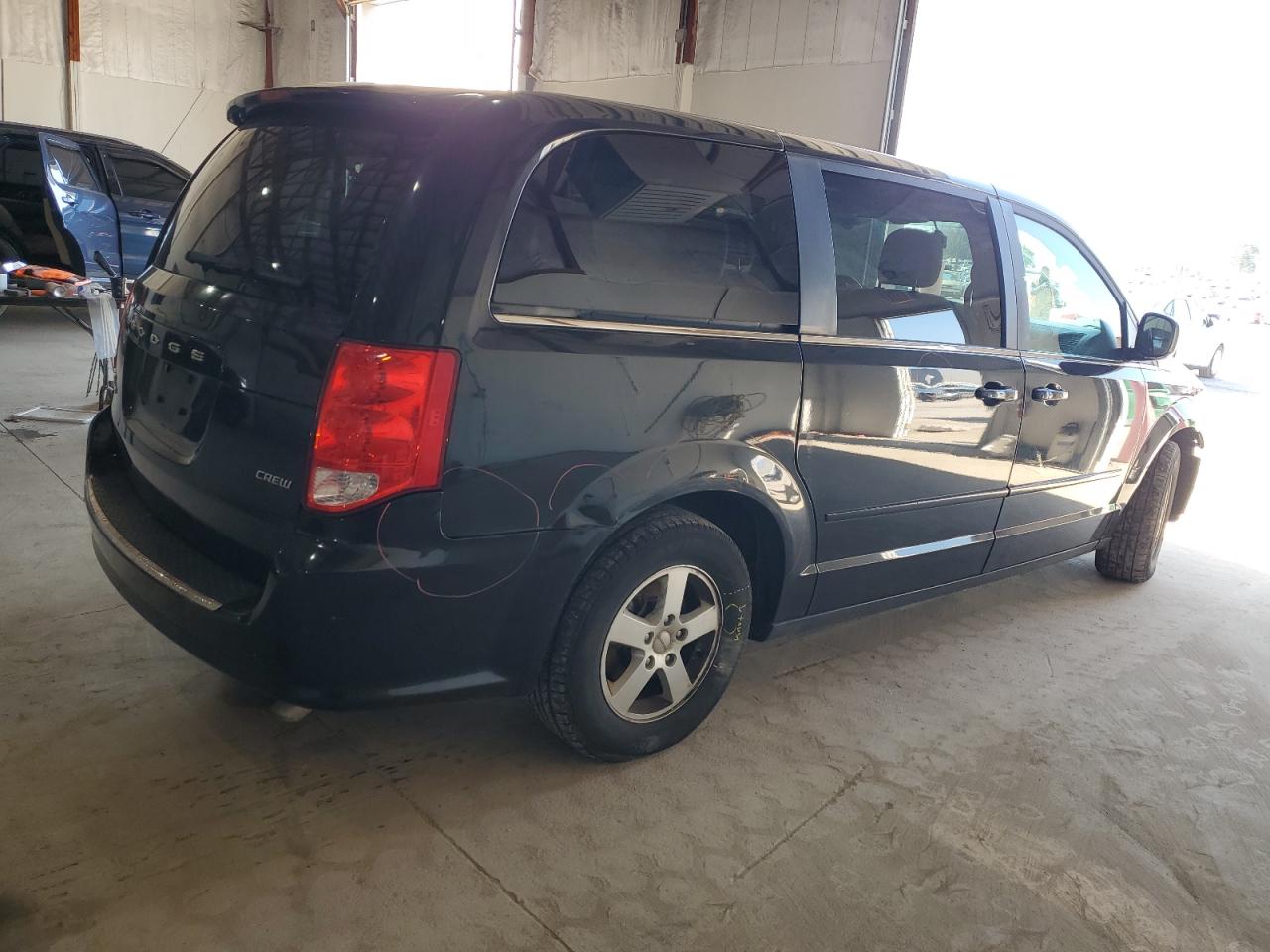 2012 Dodge Caravan - Image 3