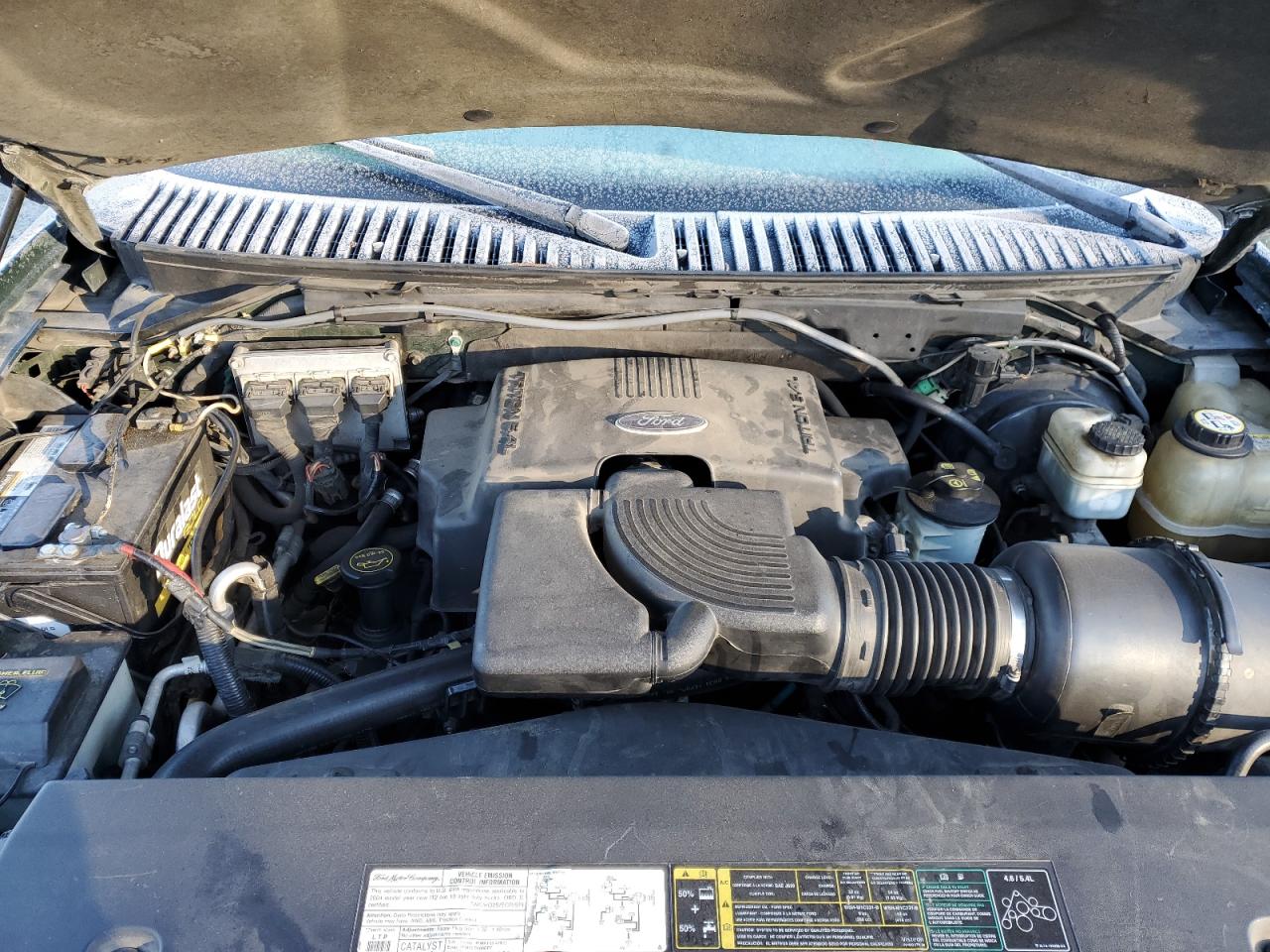 2004 Ford Expedition - Image 11