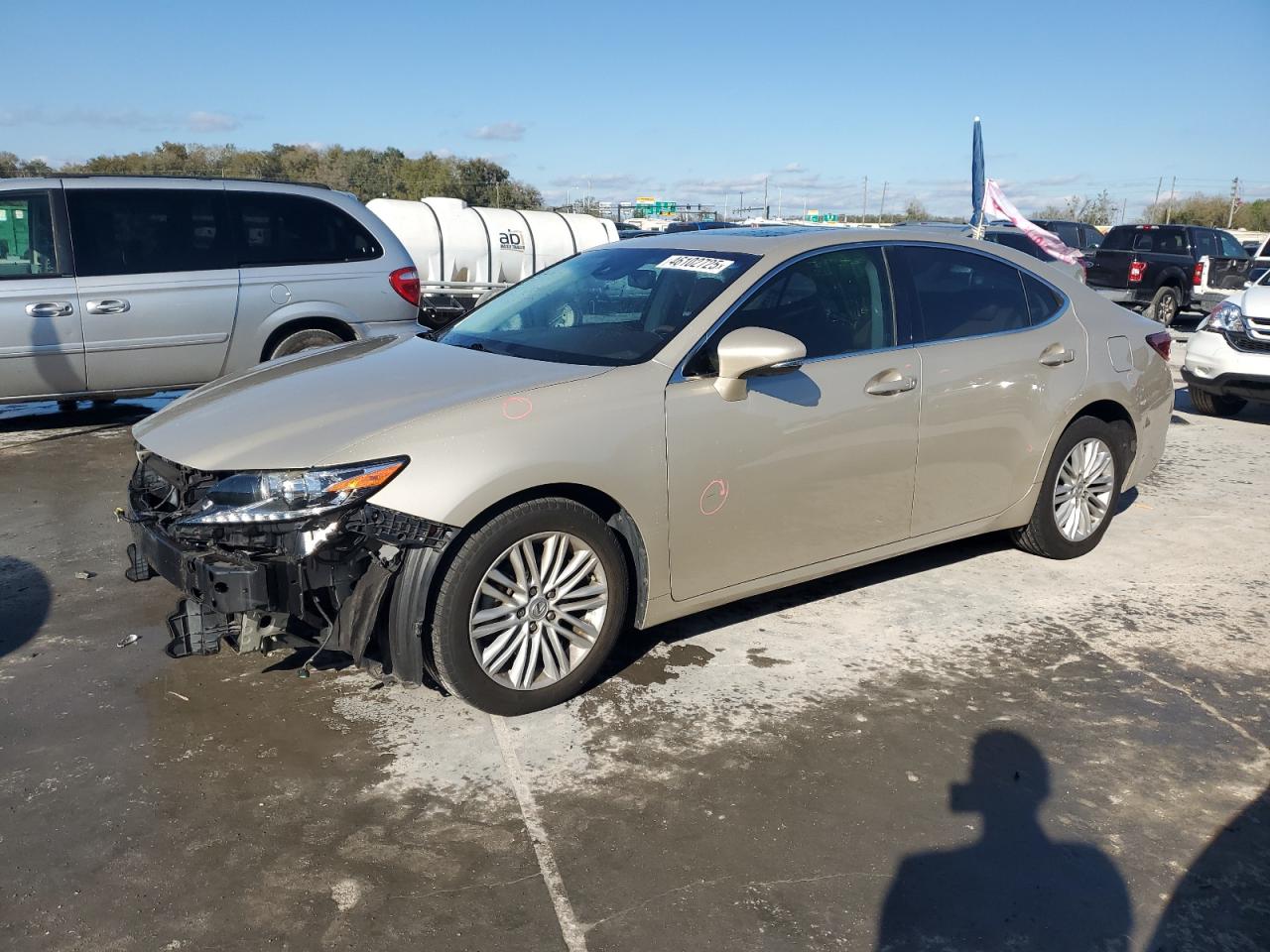 2017 Lexus ES - Image 1