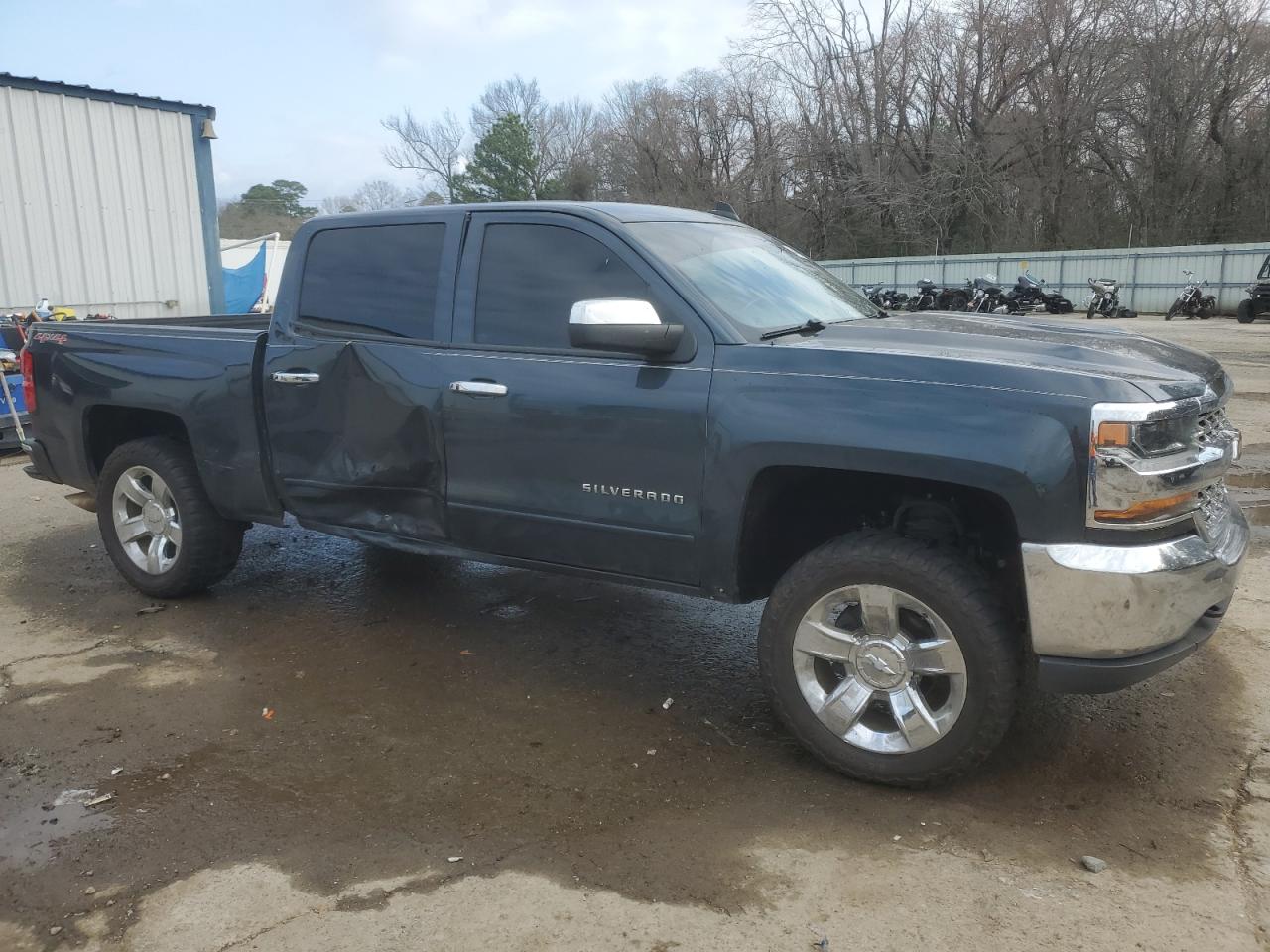 2017 Chevrolet Silverado - Image 4